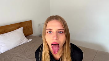 Californiababe Is Giving Rimjob And Getting Pee In Mouth thumbnail