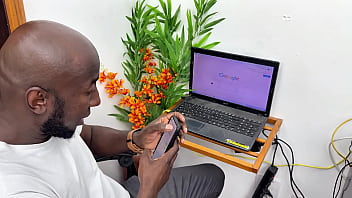 Aluna safada sempre provocando o professor mais desta vez ela entrou na pica preta fodeu muito com a buceta e o cuzinho sem camisinha