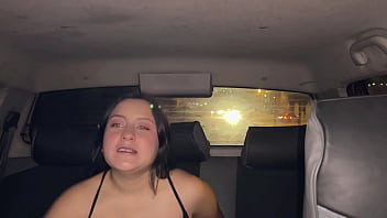 Follé a mi conductor y dejé que se corra dentro de mí sin condón