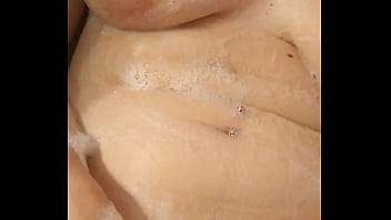 Washing Pussy thumbnail