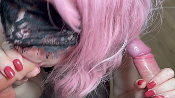 Double blowjob she sucks two dick