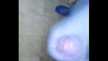 Pajero Se Hecha Saliva En La Verga Y Se Corre thumbnail