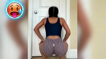 Rabudas Rebolando Gostoso De Roupa Só Bunda Grande Nesse Video Veja Essas Novinha Dançando Twek Não Perca Essa Oportunidade De Ver Elas thumbnail
