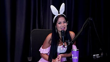 Voltou A Criar Conteúdo Pornô Com Sexo Anal Fez Gangbang Explorou Outros Fetiches Transou Em Uma Igreja E Dar O Cu Sem Doer é Alice Vasconcelos Watch Sheer Red Especial Páscoa thumbnail