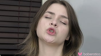 Solo brunette Solo brunette
