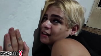 Meu padrasto foi ao mercado e eu comi minha meia irmã 8 9