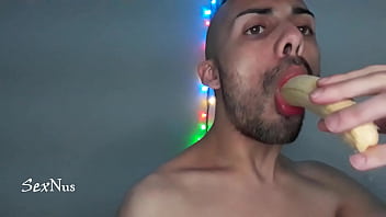 Quiero Chuparte Esa Verga Como Un Platano thumbnail