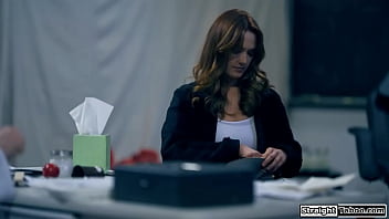 Siri dahl wants to get pregnant the artificial inseminator fingers her pussy and puts the samples in then he fucks her making sure it will not fail