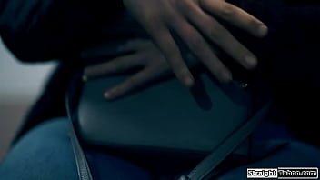 Siri dahl wants to get pregnant the artificial inseminator fingers her pussy and puts the samples in then he fucks her making sure it will not fail