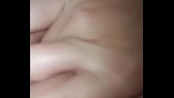 Mi novia metiéndose los dedos