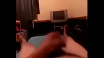 Jonathan nunes exitando o pau