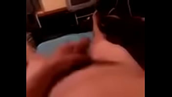 Jonathan nunes exitando o pau