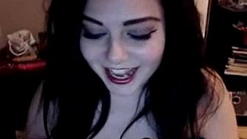 Chubby milf flashing huge boobs camg8