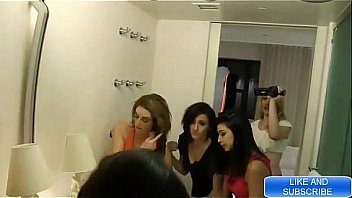 Who are these 4 sexy chicks