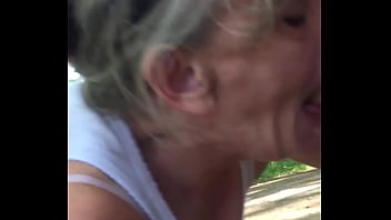 Blowjob deep swallow