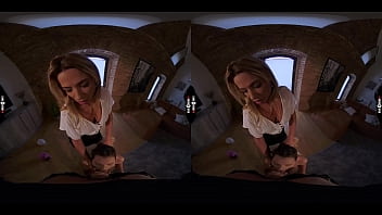 Dark room vr cake face