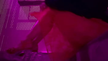 European stepmom artemisia love showing her legs outdoor