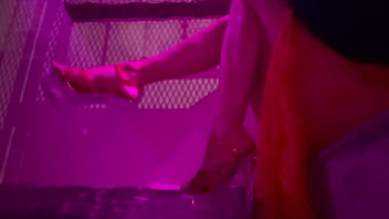 European stepmom artemisia love showing her legs outdoor