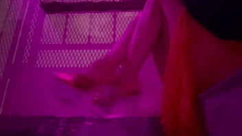 European stepmom artemisia love showing her legs outdoor