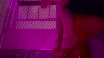 European stepmom artemisia love showing her legs outdoor