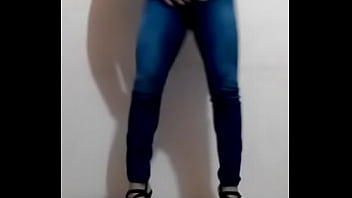 Maraiann Bailando En Ropita Y Tacones Muy Sexi thumbnail