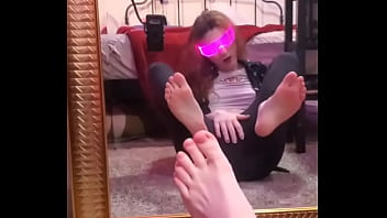 Yes master i'm a filthy foot gooner