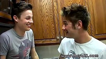 Teen Italian Gay Twink Movies First Time Straight Dude Kelly Cooper thumbnail