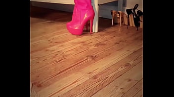 Sophie heels her xvideos verification video with leather boots and mask