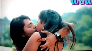 Girlfriend ask her boyfriend to love her