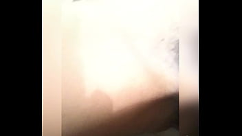 Vellos negros y juguete