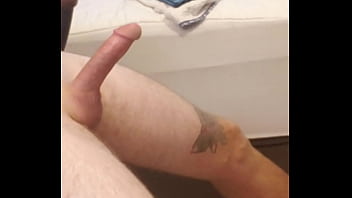 Amateur gf sucking cock