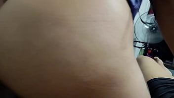 Me follo a mi compañero en mi cama matrimonial