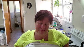 Nz trashy sub told to guzzle up the spilt by her master Nz trashy sub told to guzzle up the spilt by her master