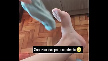 Quem gostaria de sentir o cheiro desse pezinho