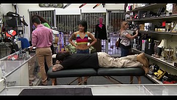 J amateur shows her lust