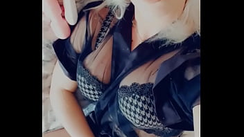 Tu veux me voir jouer avec mes sextoys abonne toi rattrapage de contenu