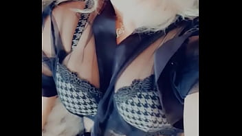 Tu veux me voir jouer avec mes sextoys abonne toi rattrapage de contenu