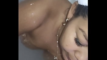 En la bañera con mi madrasta