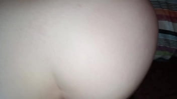 Mi hermanastro con verga gigante me rompe la concha