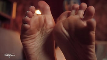 Worship my feet in the library