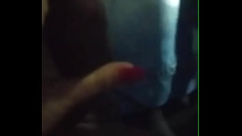 Vizinha aceitou a carona e já foi logo me fazendo um agrado