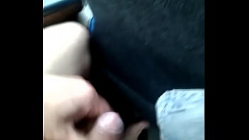 En el autobus totalmente desnudo