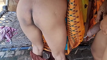 Desi bhabhi alone and fucked her beautiful big boob