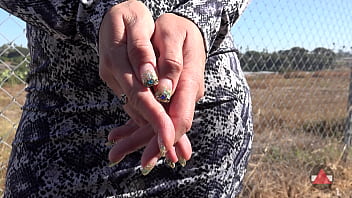 She likes her manicure do you