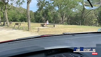 Pornovatas nuestro amigo victor bloom recogiendo de la calle a trenenda morena para follarla salvajemente en publico