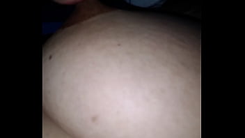 A mamada nas minhas tetas