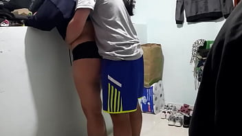 Hasta que porfin logre culiarle el coño a la esposa de daniel el mejor amigo mio