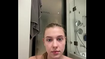 Hard masturbate in hotel