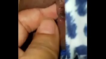 Le gusta meterse los dedos y me envía el vídeo