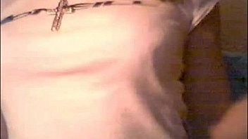 Chica caliente muestra su cuerpo se masturba